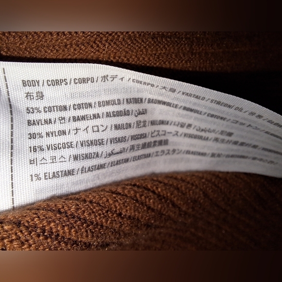 An Abercrombie and Fitch body suit in a size an XL. EUC. - Picture 3 of 6